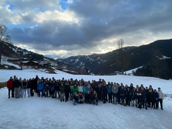 Gruppenfoto Skikurs 7a,b,c